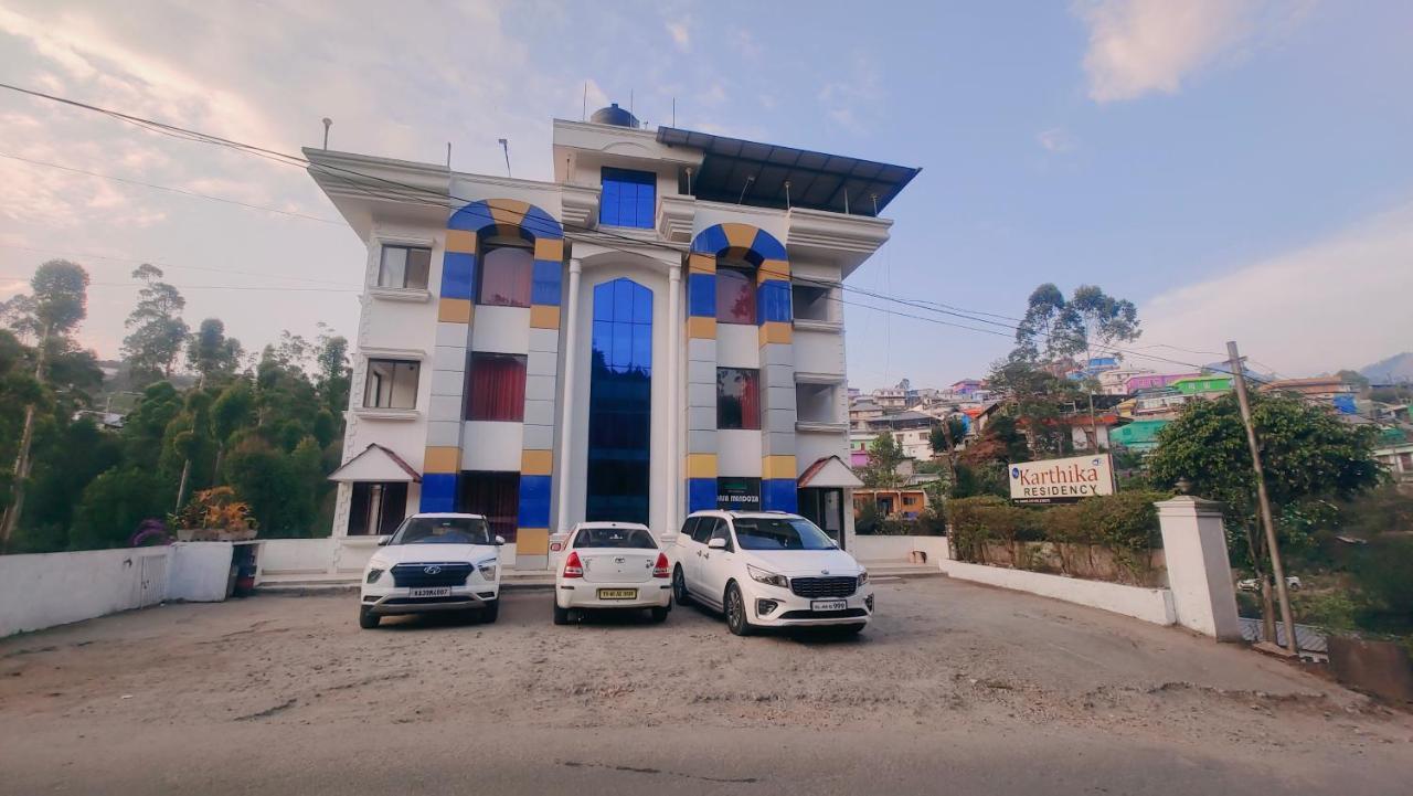 Hotel Lumino Karthika à Munnar Extérieur photo